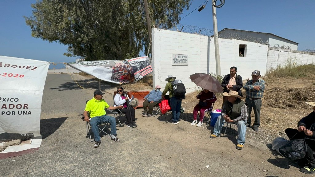 No nos iremos hasta ser atendidos; Pobladores del Maclovio&nbsp;Rojas