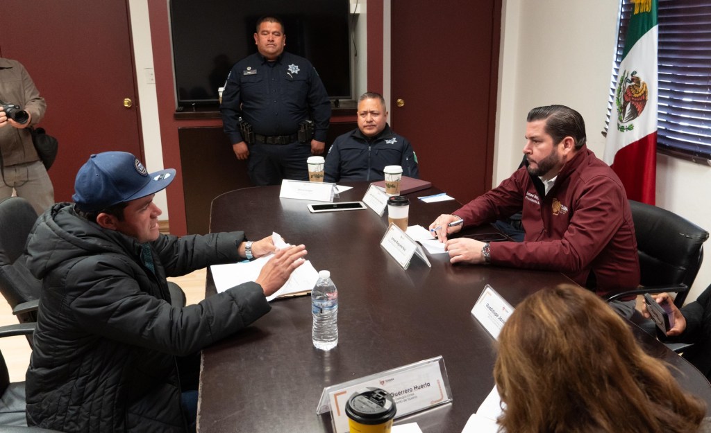 TÍTULO: BURGUENÓ LLEVA EL AYUNTAMIENTO A LA CIUDADANÍA EN SAN ANTONIO DE LOS&nbsp;BUENO