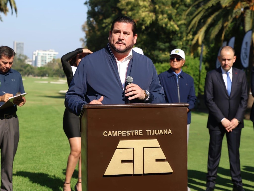 Acude Ismael Burgueño a inauguración del IV Torneo de Golf Empresarial Binacional de AIMO en beneficio de Bomberos de&nbsp;Tijuana