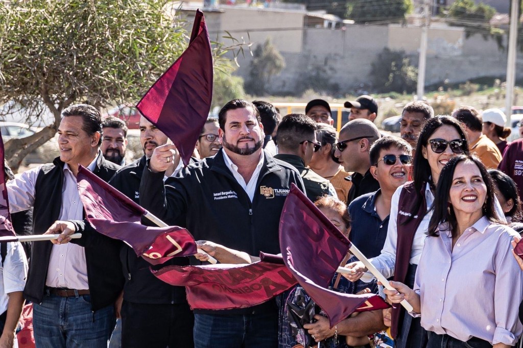 ALCALDE BURGUEÑO INAUGURA 19 NUEVAS RUTAS DE BASURA EN LA PRESA ESTE, CUMPLIENDO DEMANDA&nbsp;HISTÓRICA