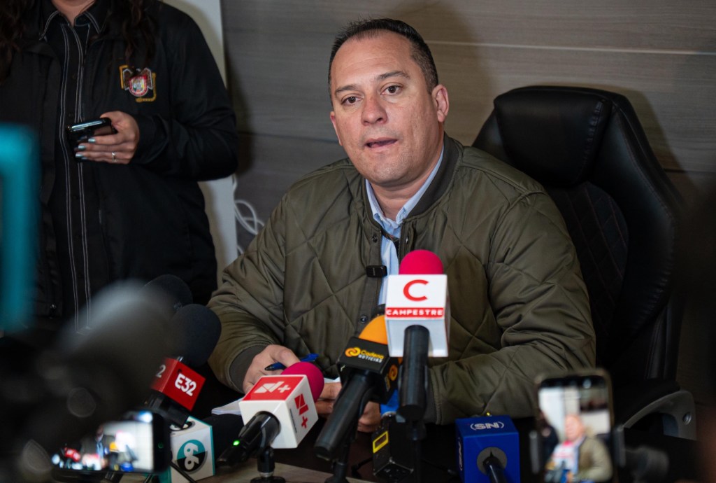 ATENCIÓN CONDUCTORES: INICIARÁN REPARACIONES POR SOCAVÓN EN VÍA RÁPIDA&nbsp;PONIENTE