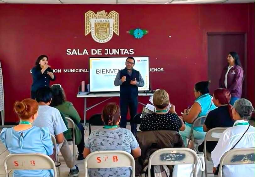 INCLUSIÓN SOCIAL: CAPACITAN EN LENGUA DE SEÑAS MEXICANA A COMISARIOS HONORARIOS